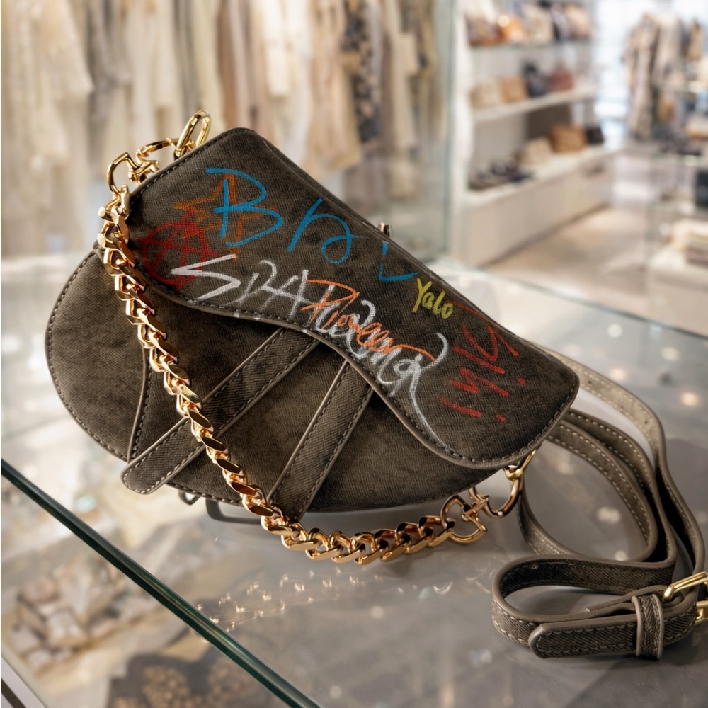 Trendy Women's Shoulder Bag with Gold Chain